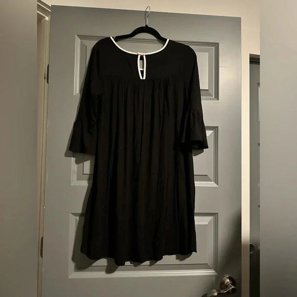 Kate Spade New York Black Bell Cuff Sleep Shirt Size small - Picture 3 of 4